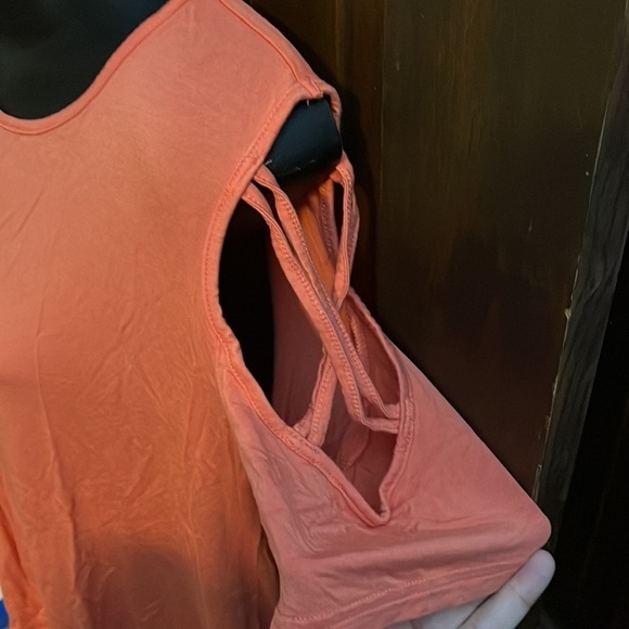 Adreamly orange cold shoulder top size XL - Picture 3 of 3